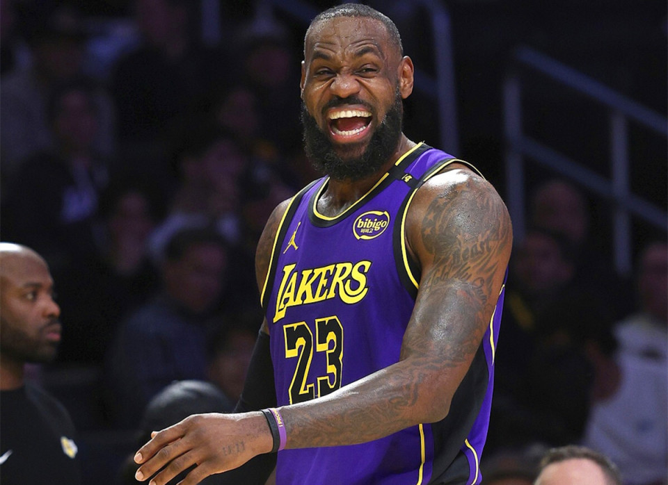 博尼：我们差一点就拿到平局，我们可以做得更多甚至带走3分（博尼：与平局失之交臂，我们本可做得更好甚至全取三分）