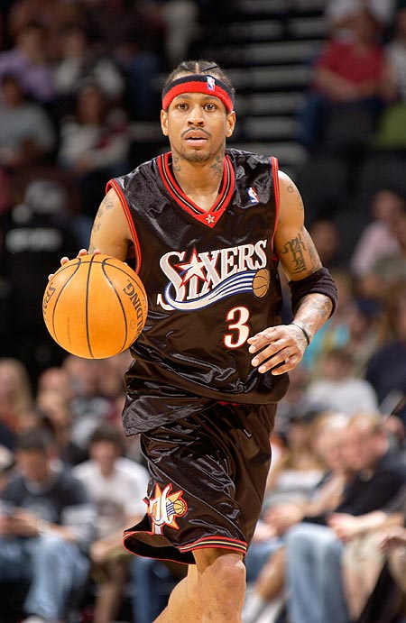 阿斯：卡马文加因肌肉疼痛未能正常训练，他整周都在单独训练（阿斯：卡马文加因肌肉不适未参加合练，本周全程个人训练）