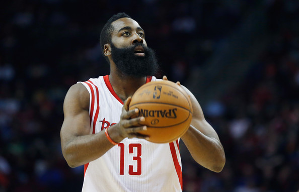 天生赢家，魔术师已以不同身份斩获包括篮球、足球和棒球共18座冠军（魔术师以多重身份横跨篮足棒三界，已揽获18座冠军，堪称天生赢家）